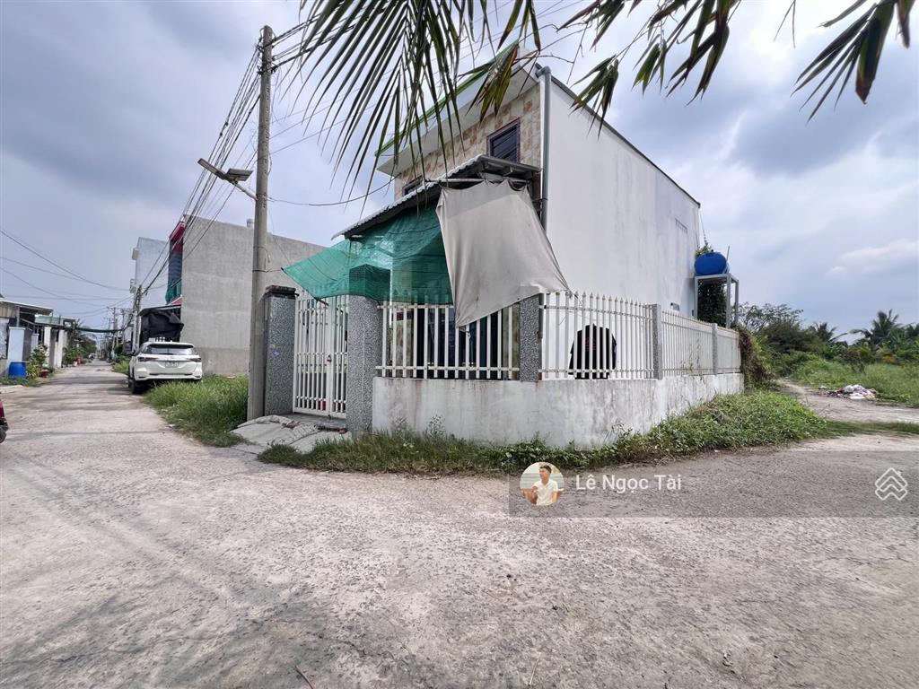 Nhà đức hòa hạ dt 5x12m, giá 1tỷ250