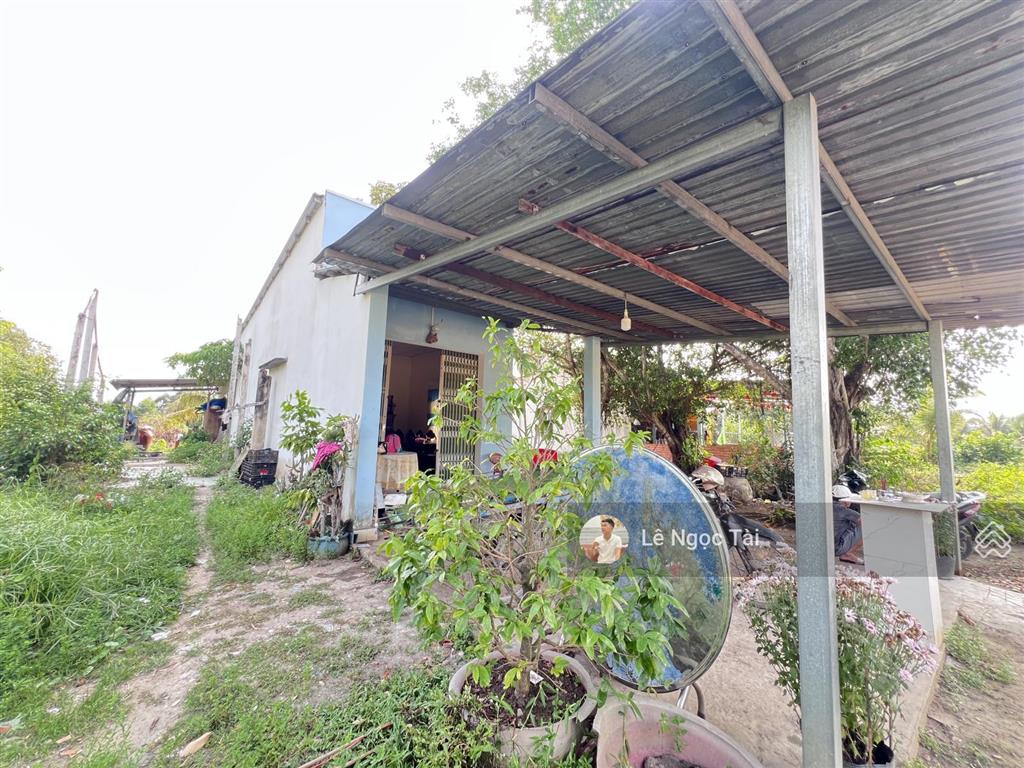Nhà vườn 22x24m có 141m2 thổ cư giá 1tỷ6 sát công viên võ văn tần