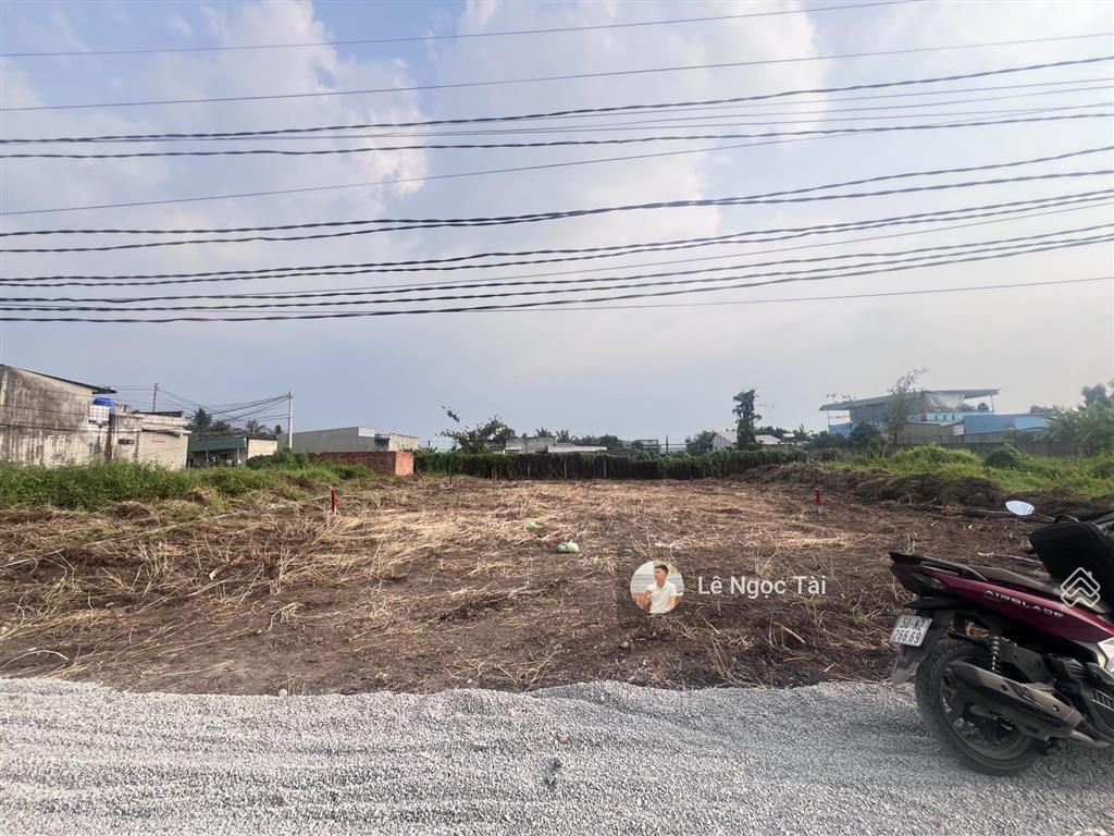 Đất xây nhà trọ 12,3x32m giá 2tỷ799, sát kcn tân đức