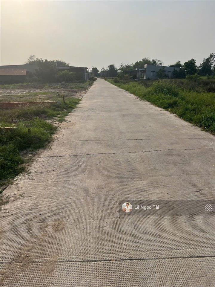 Bán đất sát kcn đức hoà 3 giá ngộp 5x30m giá 890tr