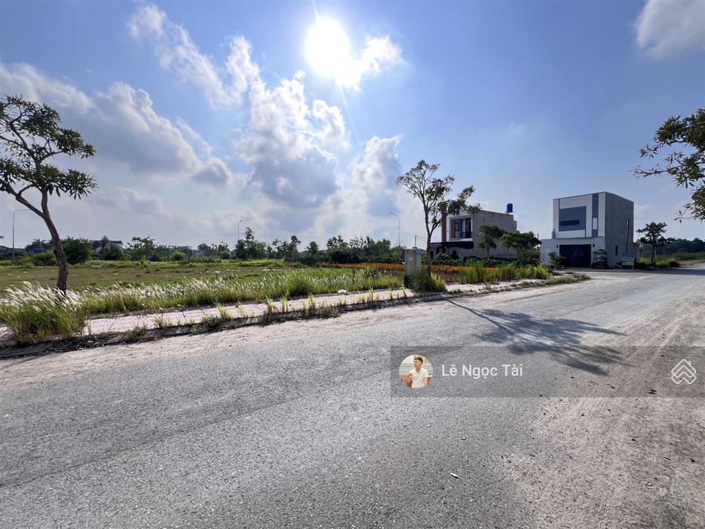 Đất khu dân cư thị trấn đức hoà dt 5x20m giá 1ty2