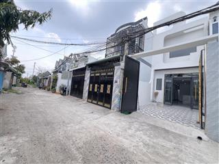 Nhà thị trấn đức hoà 4x22m giá 2tỷ050