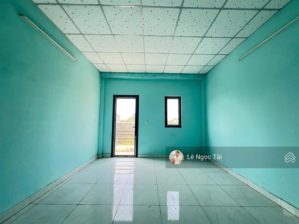 Nhà đức hoà đông dt 4x20m, giá 1tỷ250 đường ô tô