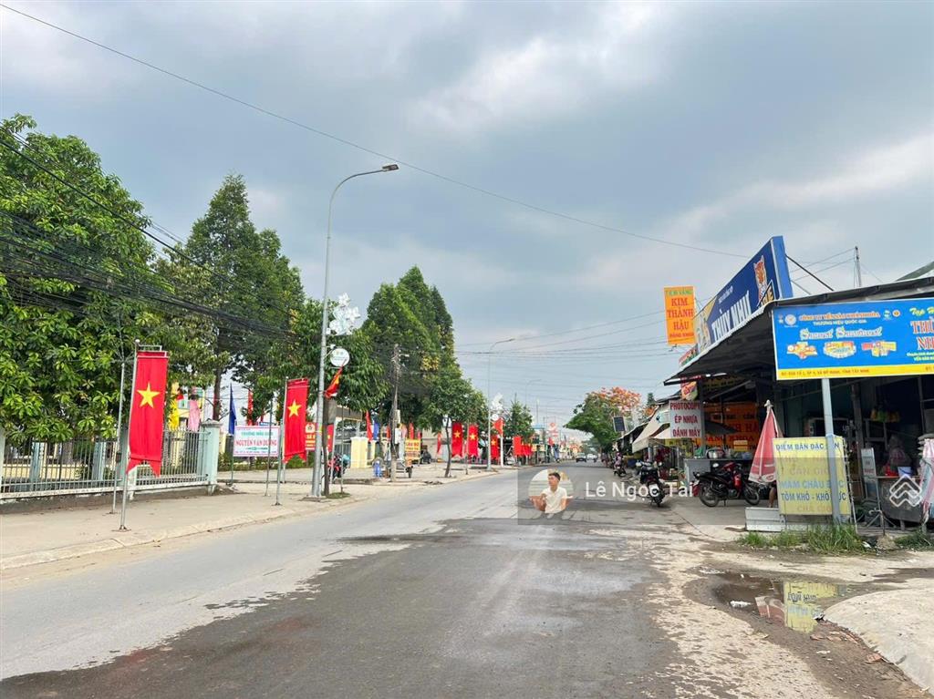 Đất đức hoà đông 6x23m giá 950tr sau lưng uỷ ban xã