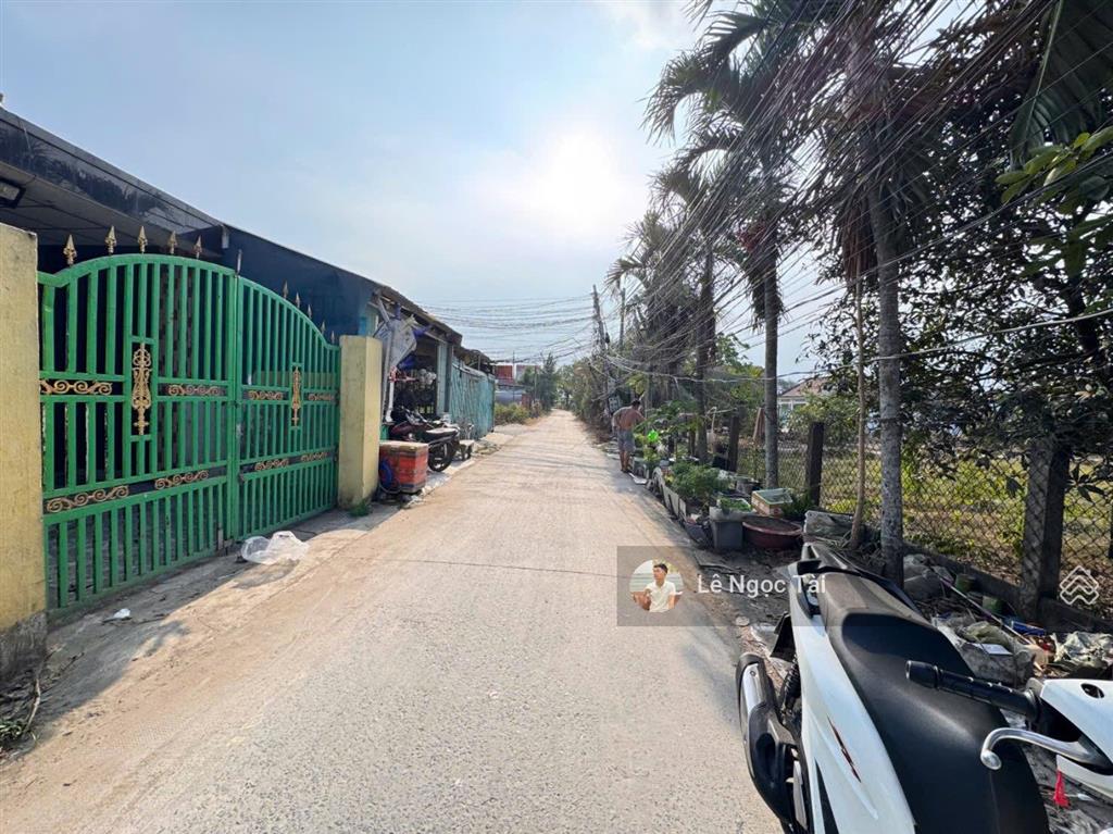Nhà đức hoà đông 4,2x25m giá 1ty350 đường bê tông