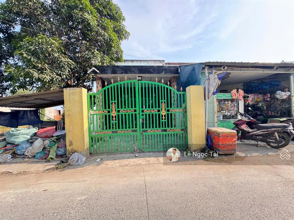 Nhà đức hoà đông 4,2x25m giá 1ty350 đường bê tông