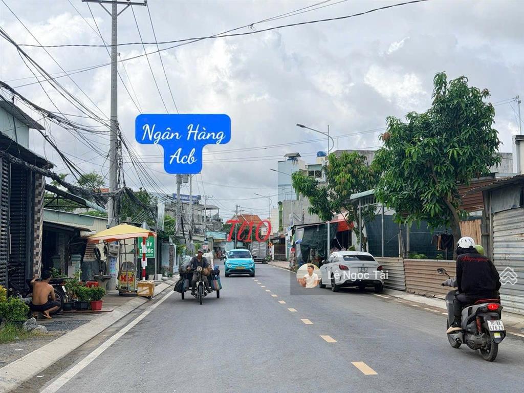 Nhà sau lưng acb đức hòa hạ 5x18m giá 1 tỷ 580