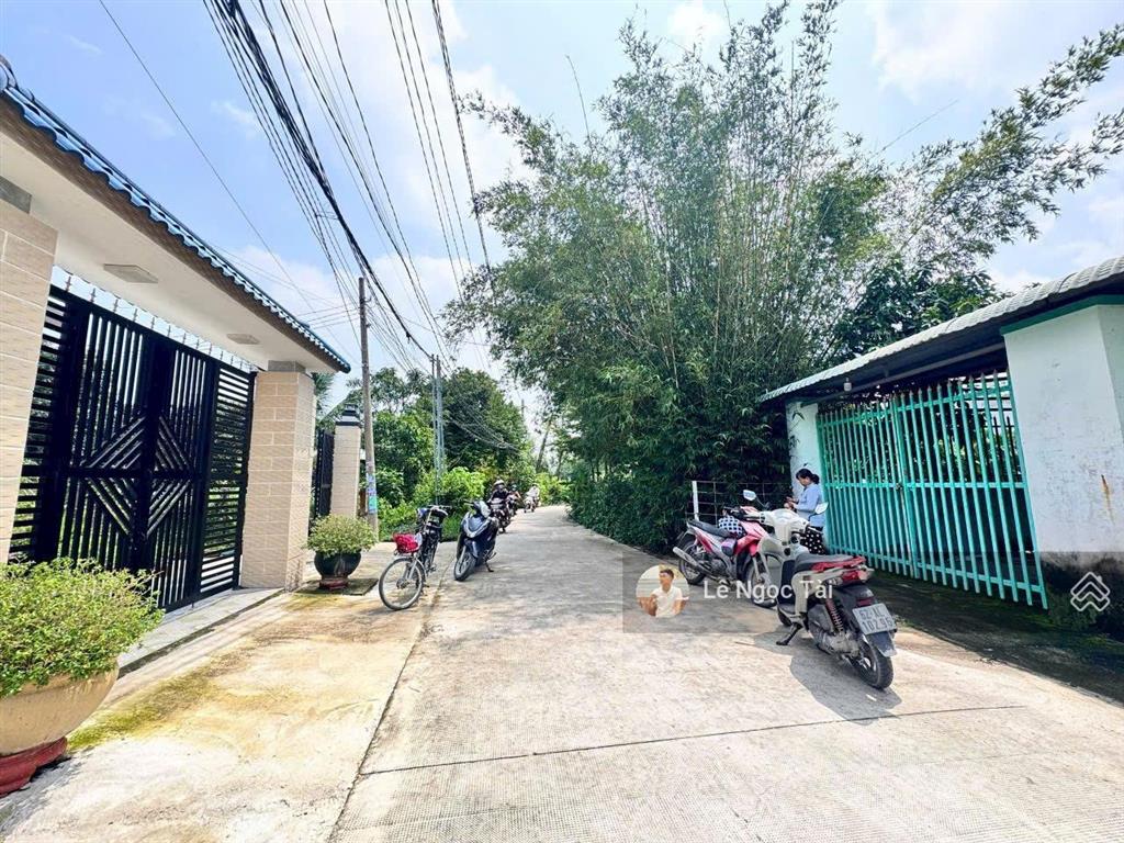 Nhà 1/823d 4,5x27m giá 1ty350 đường bê tông thông