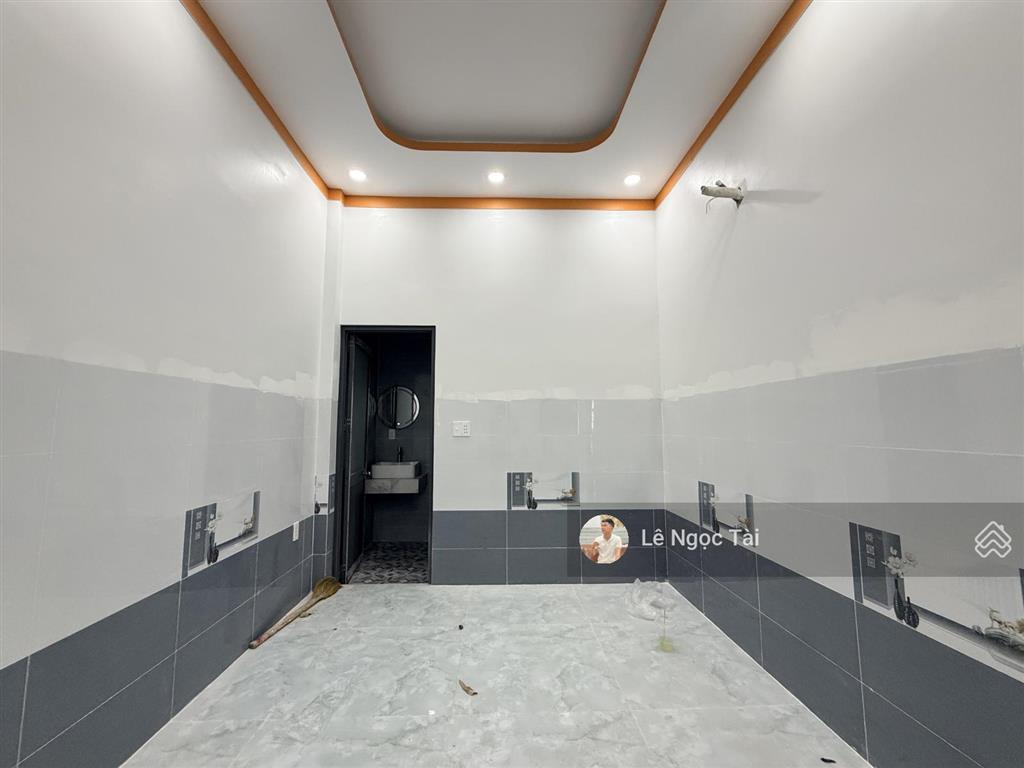 Nhà đức hoà hạ có hoàn công 4,2x31m giá 1ty790 có hoàn công