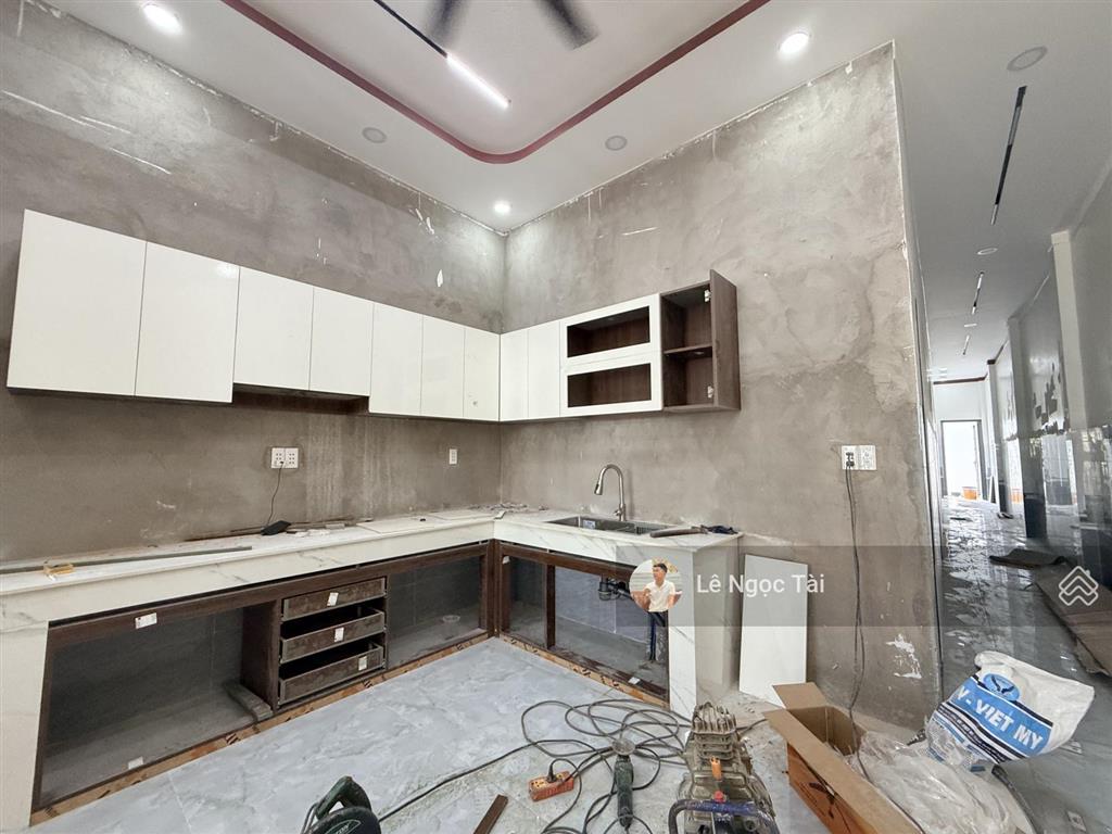 Nhà đức hoà hạ có hoàn công 4,2x31m giá 1ty790 có hoàn công