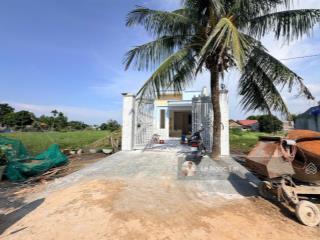 Nhà thị trấn đức hoà sát cv võ văn tần 5x30m giá 1ty5