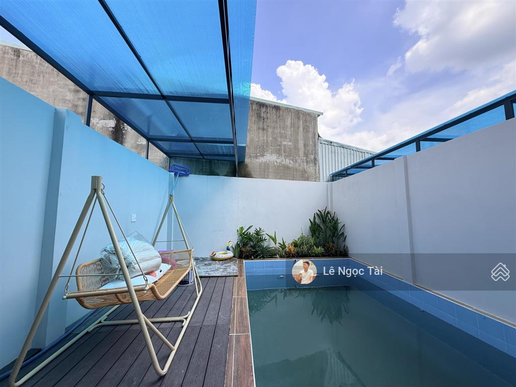 Nhà đức hòa đông có hồ bơi 5x28m giá 2ty550 có 3 phòng ngủ 3 vệ sinh