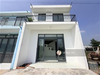 Nhà 1 trệt 1 lầu đức hòa đường ô tô giá 1 tỷ 050