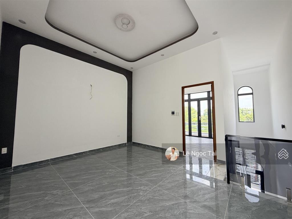 Nhà sát chợ chiều 5x22m kết cấu 3 phòng ngủ 3 vệ sinh
