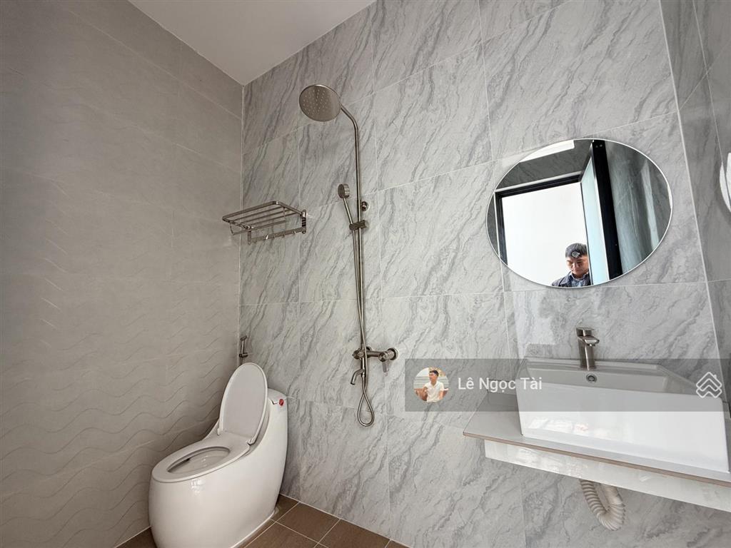 Nhà sát chợ chiều 5x22m kết cấu 3 phòng ngủ 3 vệ sinh