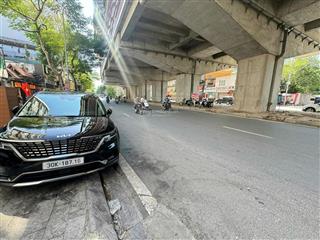 Bán nhà mặt phố hoàng cầu 183m2, đối diện hồ, vỉa hè rộng, đang kinh doanh 54 tỷ