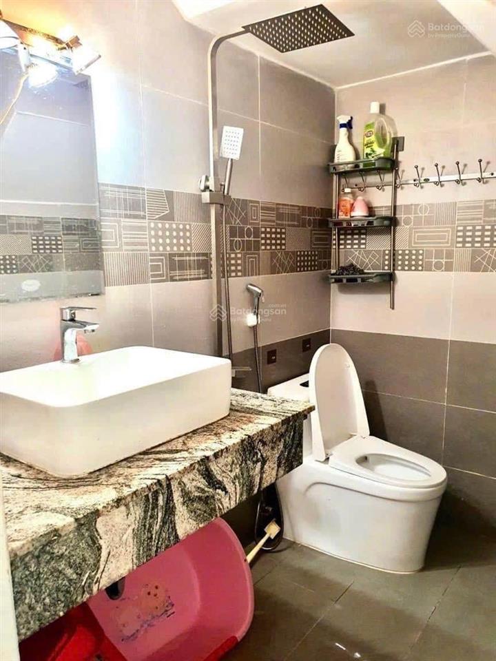 Mặt tiền có thể kinh doanhnhà 3 tầng gần vincom lê văn việt80m²ngang 6mđường 6mgiá 5,8 tỷ