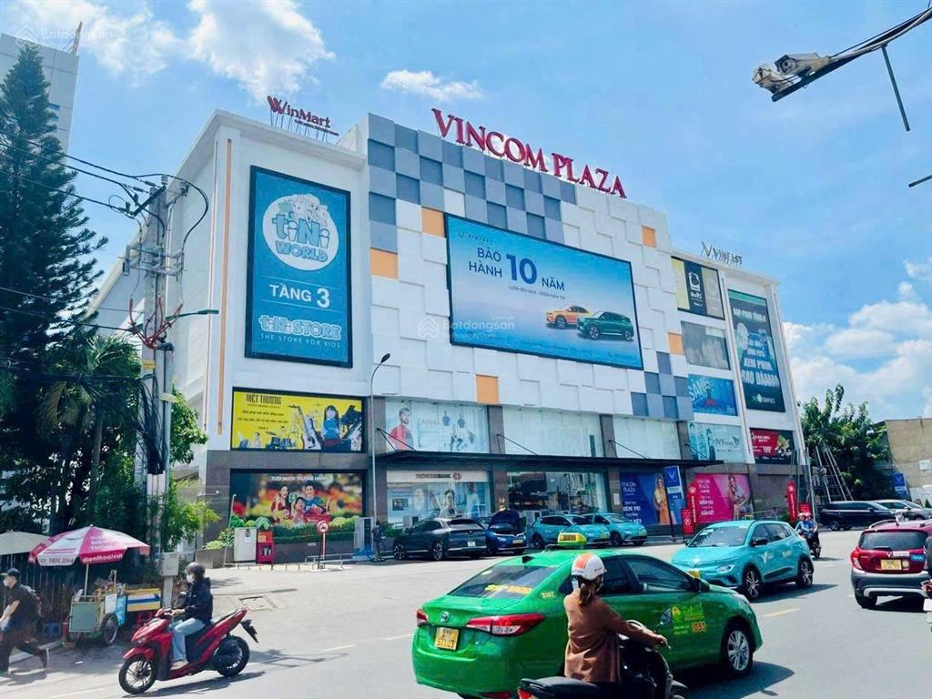 Hơn 6 tỷ, trả 5.6 tỷ không bán, nay bán chỉ 5 tỷ nhỏ  90m2  ngang 9m  khu phân lô  lê văn việt