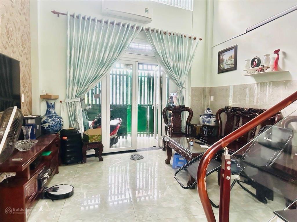 Chỉ 5,x tỷ nhà 4 tầng p. phước long a  sàn 150m2  4pn