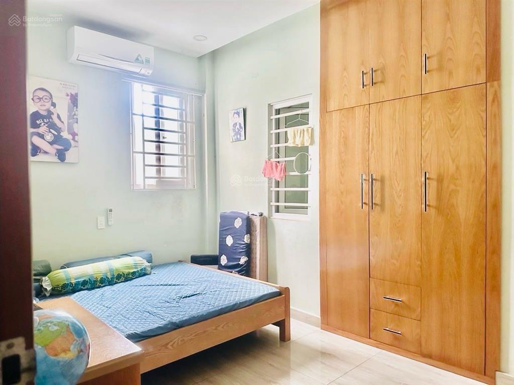 Chỉ 5,x tỷ nhà 4 tầng p. phước long a  sàn 150m2  4pn