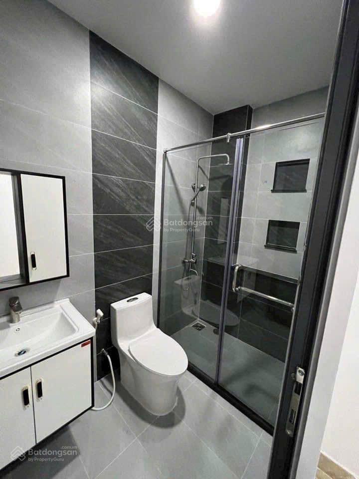 Ngay chợ 339 đỗ xuân hợp  nhà 3 tầng  dòng tiền 12tr/tháng  70m2  4 pn 4 wc  5 tỷ