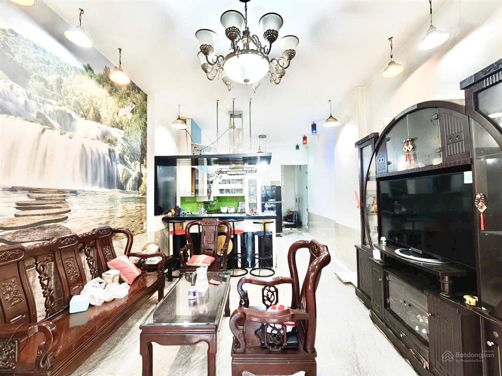 Gấp 7,2 tỷ còn 5,9 tỷ  ngay ngã tư thủ đức  nhà 3 tầng  80m2  hiệp phú  xn  metro