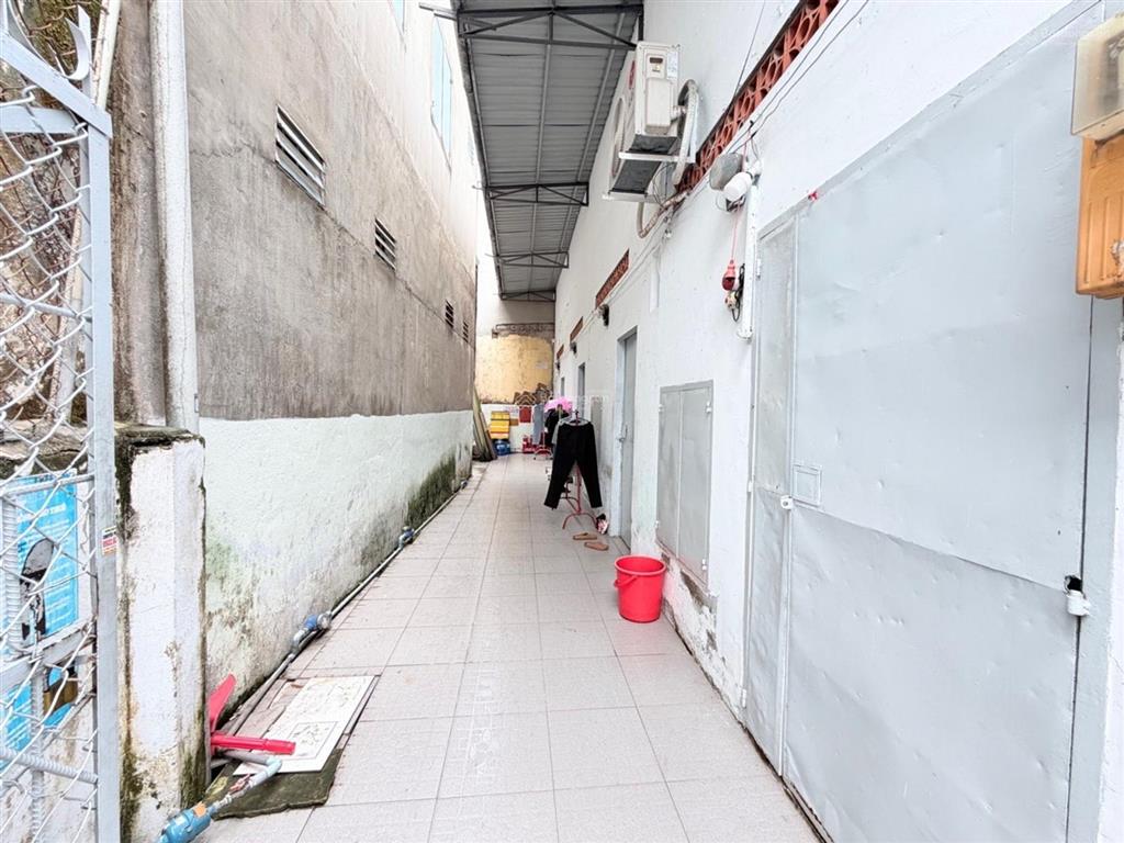 Chỉ 5.3 tỷ  ngang 6.5m, 88m2, dãy trọ hxh ngay vincom lê văn việt q9