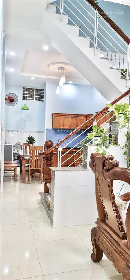 Rẻ 3,9 tỷ  nhà 3 tầng  đường xe tải  cho thuê 6.5tr  quận 9