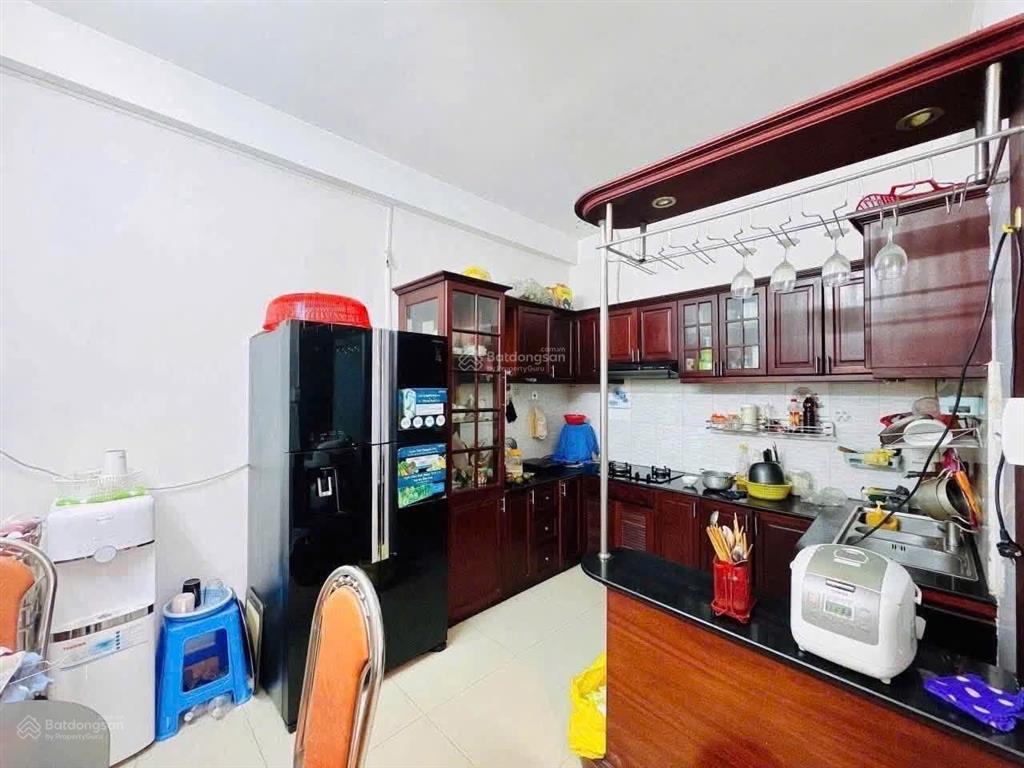 Nhà 3 tầng gần chợ lê văn việt  4.39 tỷ tăng nhơn phú a q9