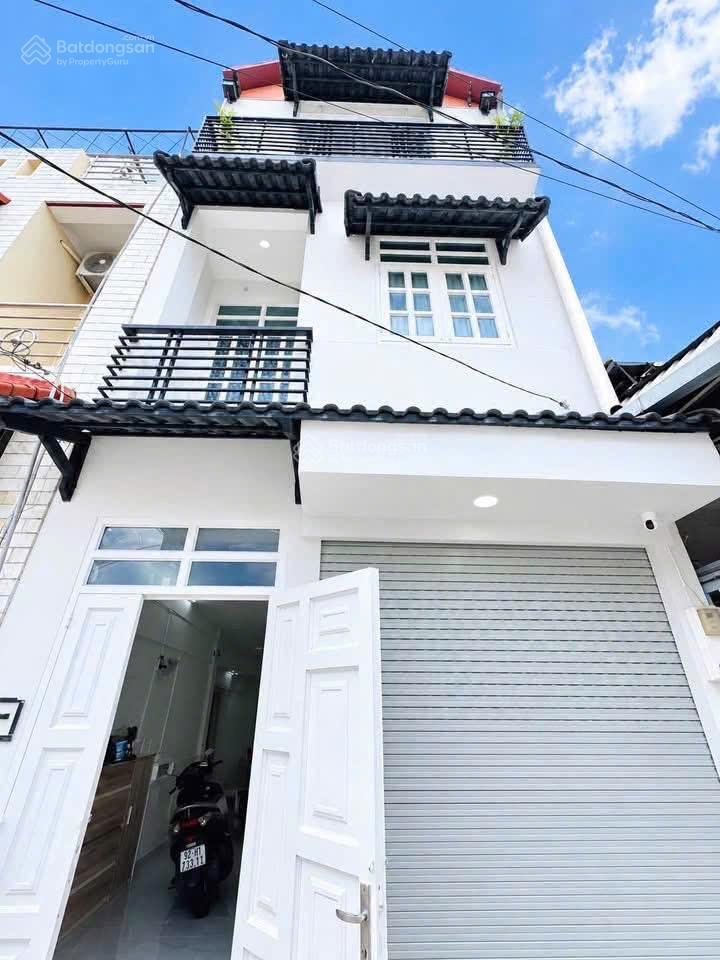 Nhà 3 tầng gần chợ lê văn việt  4.39 tỷ tăng nhơn phú a q9