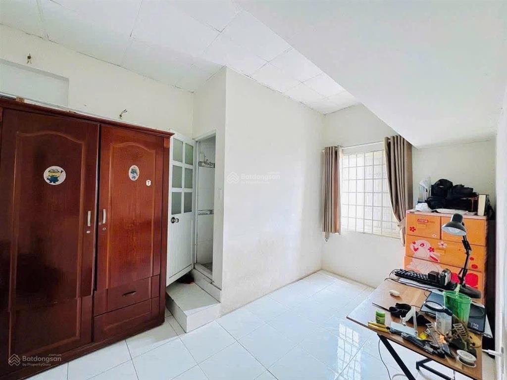 Nhà 3 tầng gần chợ lê văn việt  4.39 tỷ tăng nhơn phú a q9