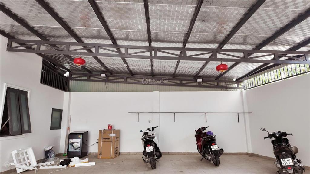 30 tỷ bán 18 tỷlê văn việthoàng hữu namchdv cao cấp262m2ngang 7m20 phòng960tr/năm