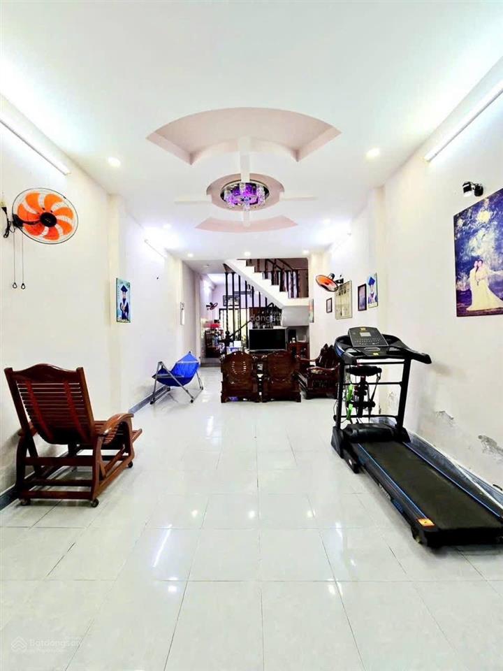 Bán nhà ngay man thiện 94m2 nhỉnh 6 tỷ cho thuê 15tr/tháng