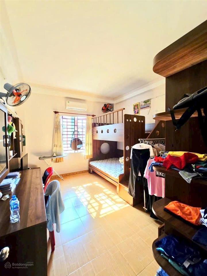 Bán nhà ngay man thiện 94m2 nhỉnh 6 tỷ cho thuê 15tr/tháng