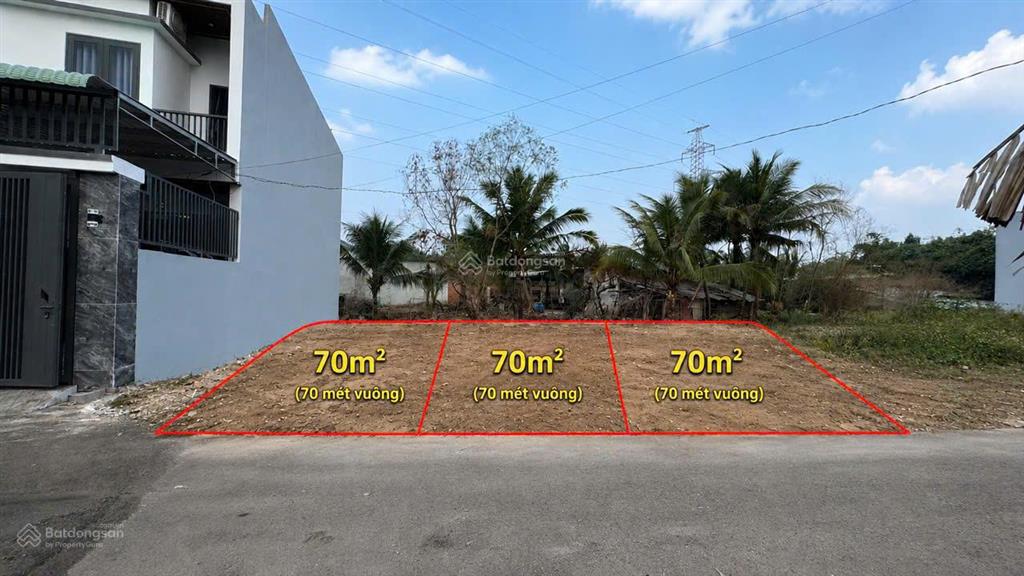 Bán đất ngay sân golf long thành p. phước tân đường nhựa 6m  khu vực cao ráo không ngập