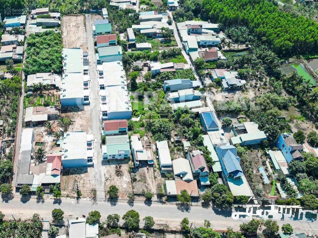 Bán đất ngay sân golf long thành p. phước tân đường nhựa 6m  khu vực cao ráo không ngập