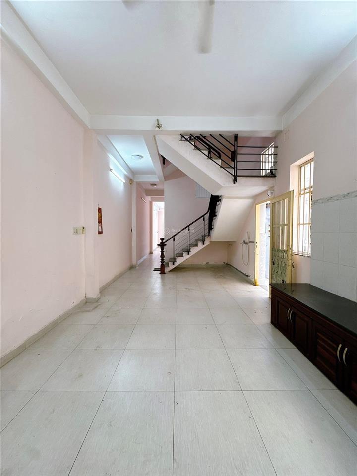 Chốt nhanh giảm 2 tỉ còn tl nhà 100m2 hẻm oto kd tôn thất tùng q1  3 mặt thoáng ko lộ giới.