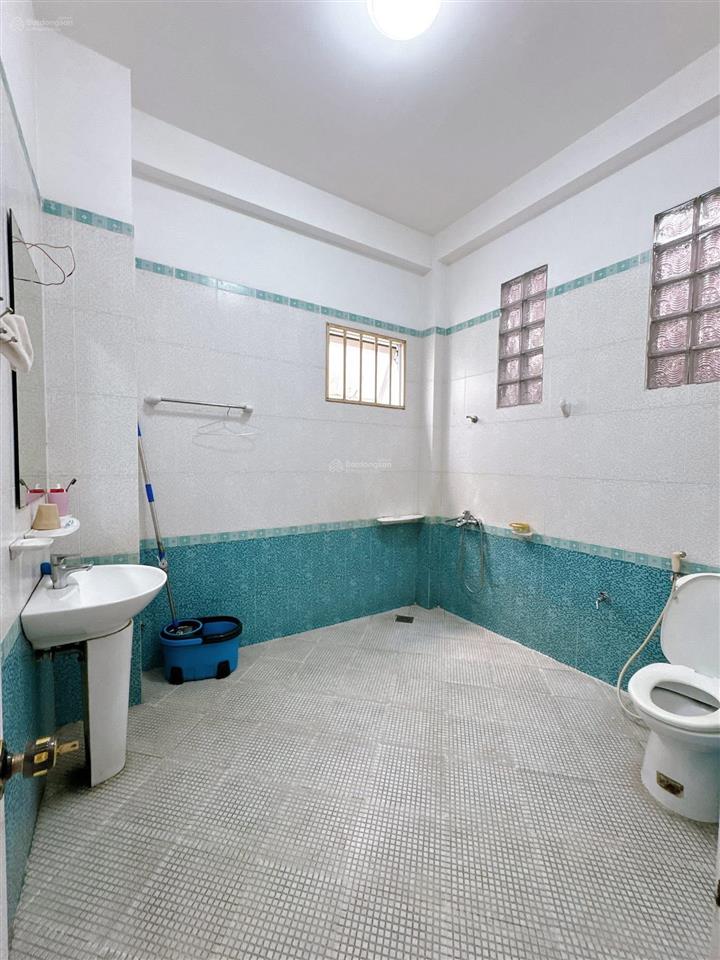 Chốt nhanh giảm 2 tỉ còn tl nhà 100m2 hẻm oto kd tôn thất tùng q1  3 mặt thoáng ko lộ giới.
