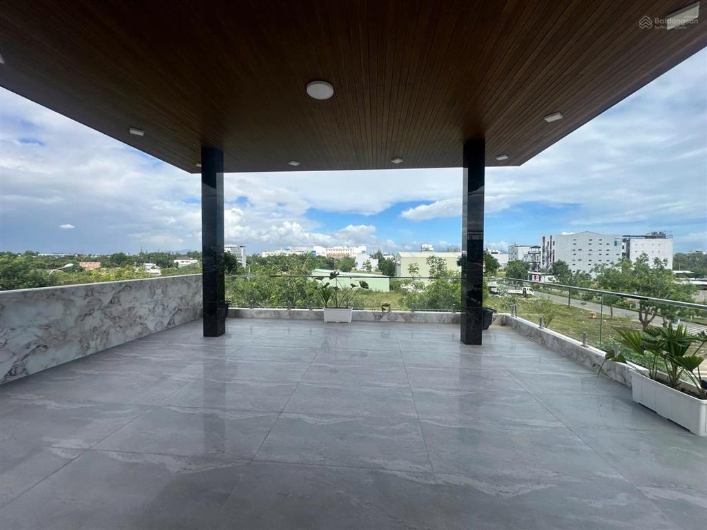 Bán villa gần đại học fpt tiềm năng đầu tư, khai thác cho thuê cao