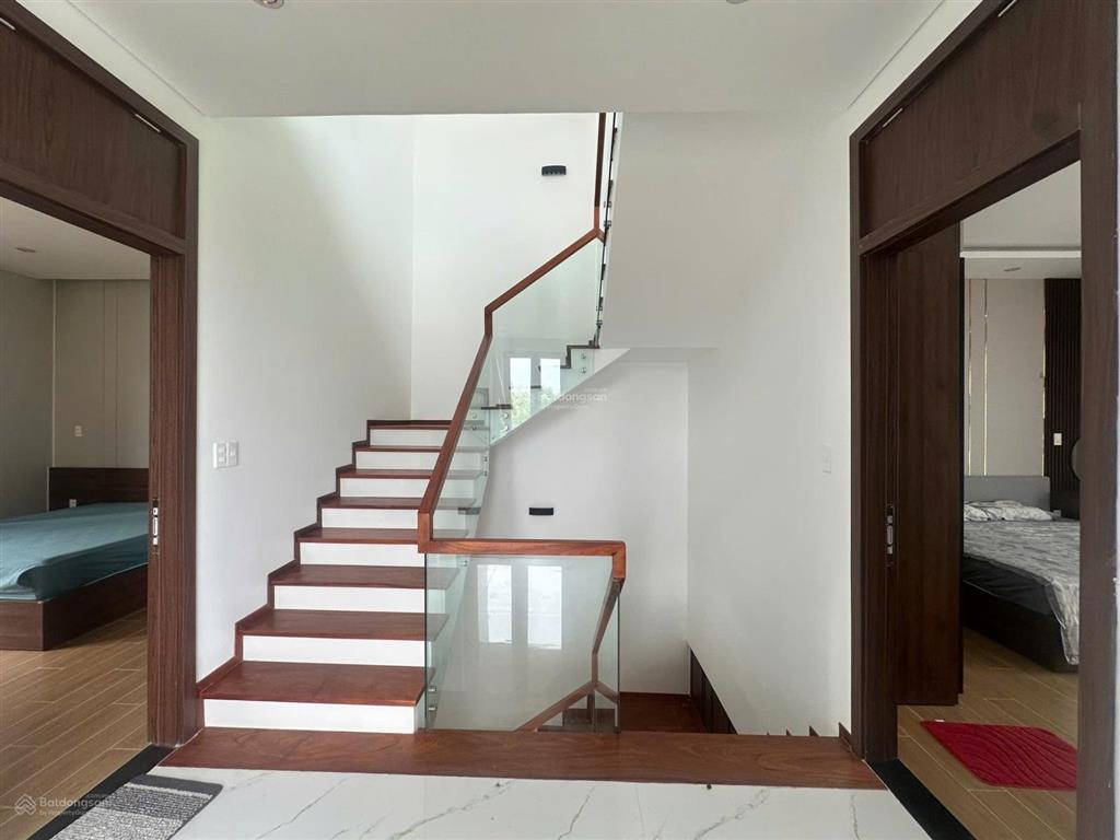 Bán villa gần đại học fpt tiềm năng đầu tư, khai thác cho thuê cao