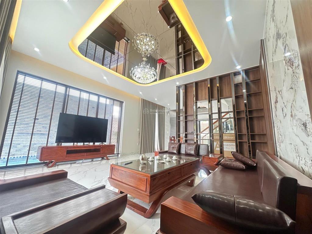 Bán villa gần đại học fpt tiềm năng đầu tư, khai thác cho thuê cao