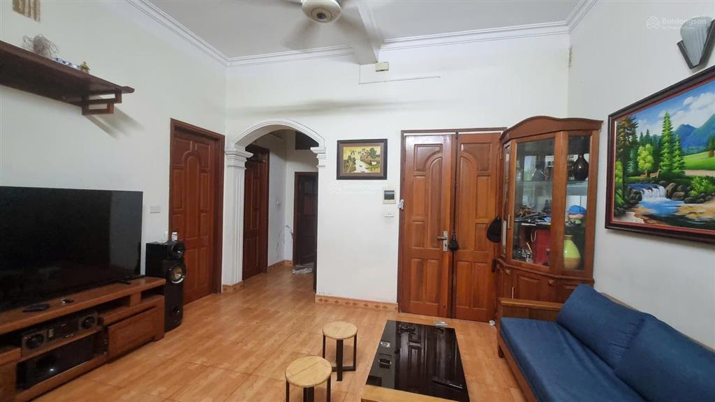 Cc cho thuê căn hộ tập thể, 60m2, 2 ngủ, 1 pk, 1 vs, bếp tại 69 dương khuê, mai dịch, cầu giấy