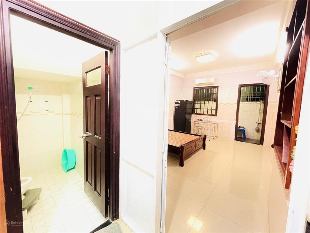 Phòng 35m2  trong nhà phố kdc nam long phú thuận  5tr