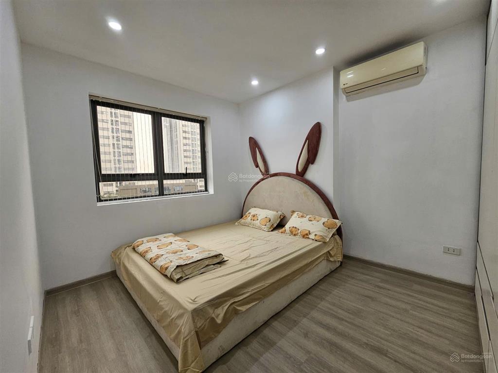 Tôi cần bán nhanh căn góc 67m2, 2 ngủ, tòa the vesta, sổ đỏ, giá 4.x tỷ,  0869 478 ***