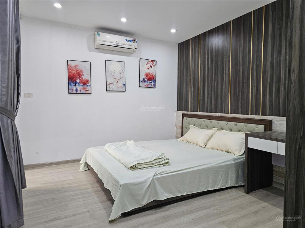 Tôi cần bán nhanh căn góc 67m2, 2 ngủ, tòa the vesta, sổ đỏ, giá 4.x tỷ,  0869 478 ***