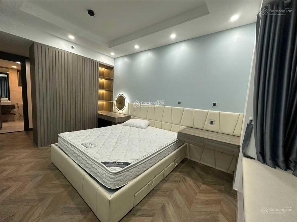 Chuyển nhượng midtown m6 2pn 96m², một trong số ít 1 căn diện tích lớn có ô xe, giá 10,5 tỷ