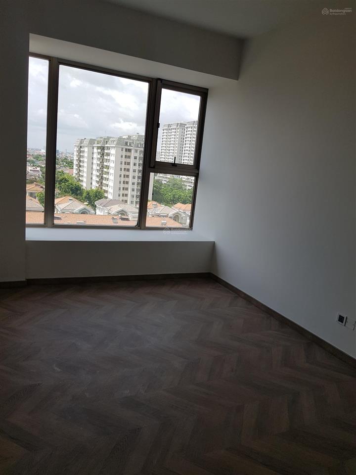 Còn hiếm có 1 căn midtown m7 2pn 80m2 lầu cao, full nội thất có ô xe hầm giá 9,3 tỷ
