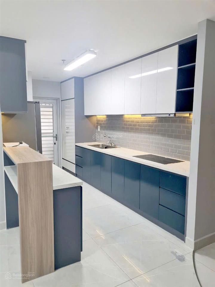 Chủ về nước cần bán nhanh ch scenic valley2 3pn 99m2, full nội thất ô xe hầm giá chỉ 9,3 tỉ tl