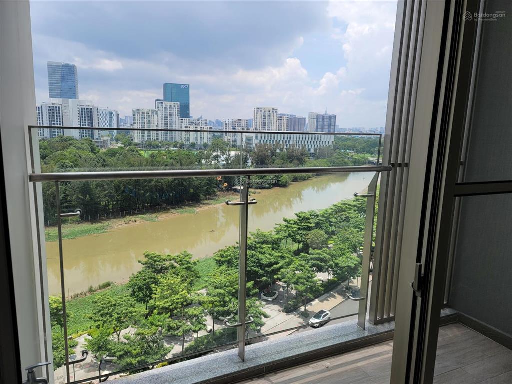 Bán căn hộ midtown 2pn 2wc 91m2 siêu hiếm, nhà full nội thất cao cấp có ô xe giá 9,5 tỷ