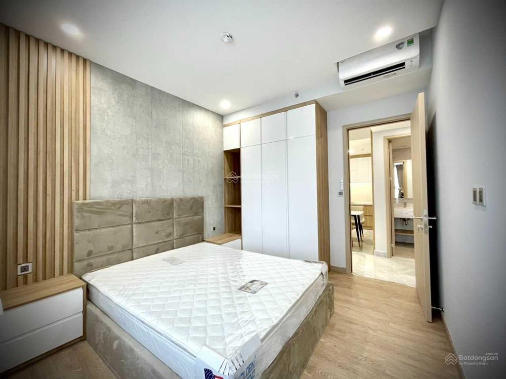 Bán nhanh căn hộ midtown (m5) 2pn view đông nam ô xe hầm cực hot giá 9,3 tỷ